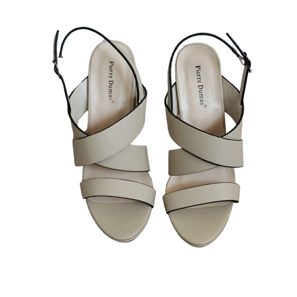Pierre Dumas Heels Beige/ Tan Size 8